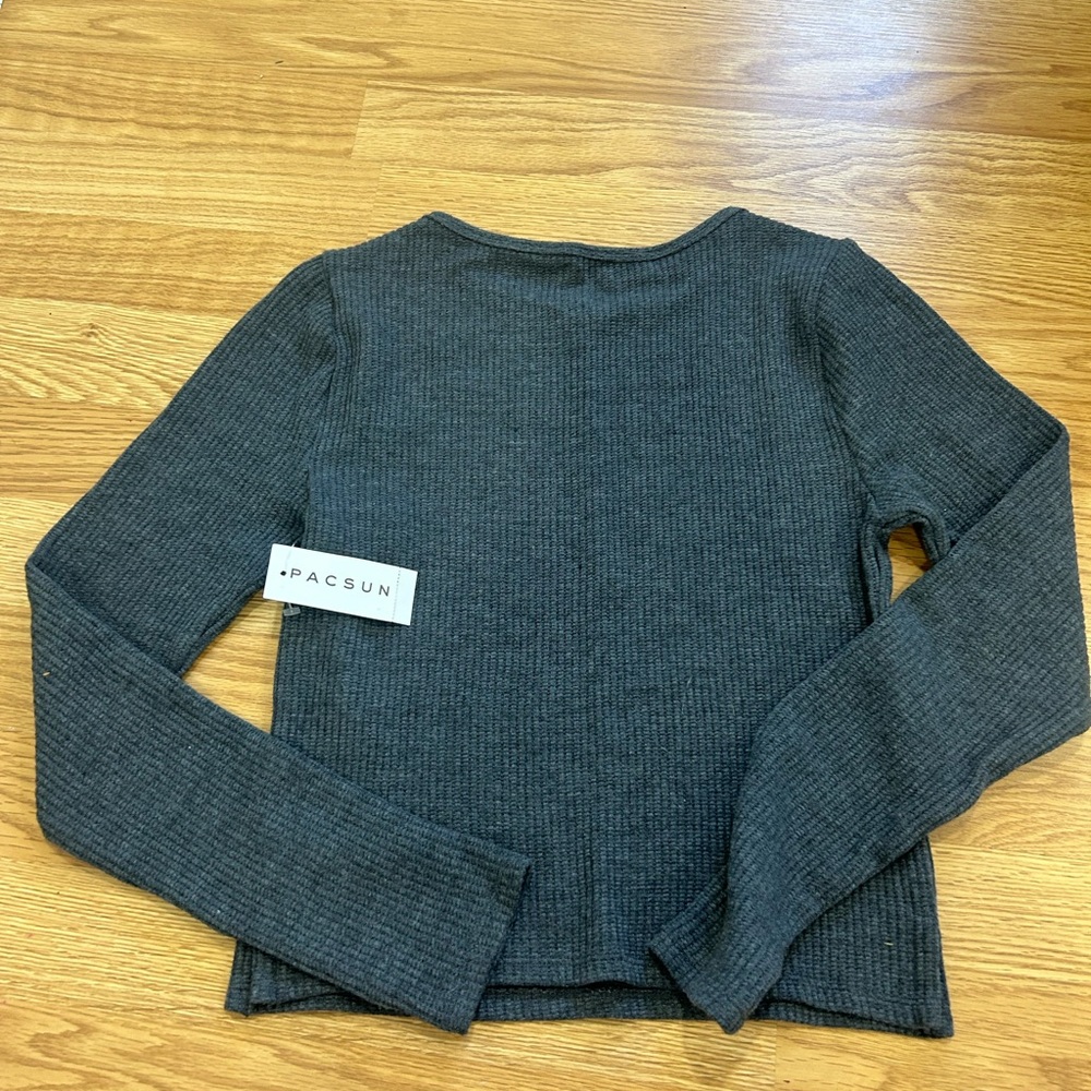 Never used pacsun top